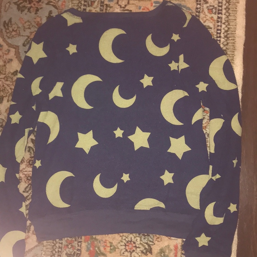 NWPCT Wildfox Yellow Stars and Moons Pullover Sz S - Picture 5 of 5